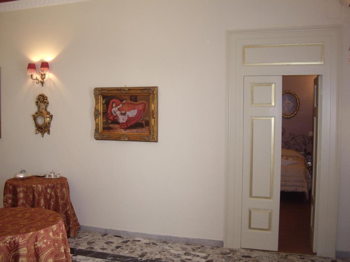 Executive L'Orangerie Bb Hotel Bari Exterior photo